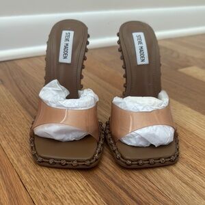 Steve Madden Tan Heels Modern Design